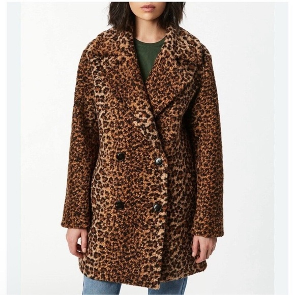 Bernardo Jackets & Blazers - Bernardo animal print double breasted Boucle coat large